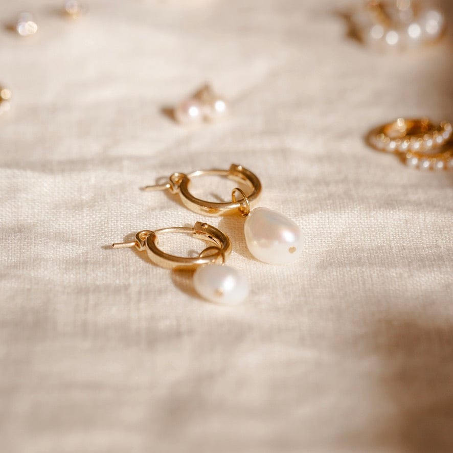 Absolute Cream/Gold Pearl Drop Earrings | Kilkenny Design